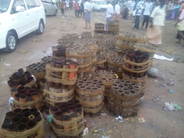 kollam-fireworks-accident4