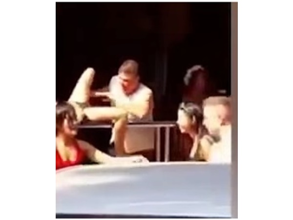 മാപ്പ് പറഞ്ഞു