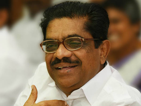 കേന്ദ്രത്തില്‍