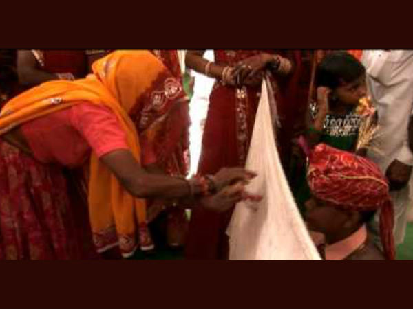 മുത്തശ്ശിയെ വിവാഹം കഴിക്കേണ്ടി വന്നു