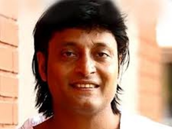 അസത്യങ്ങളും ബ്ലാക്ക് മെയിലിങ്ങും