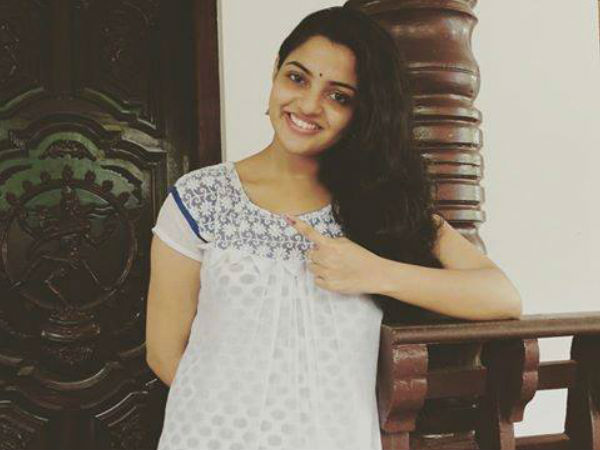 നിഖില വിമല്‍