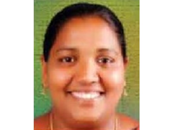 ഇ എസ് ബിജിമോള്‍ (സിപിഐ പീരുമേട്)