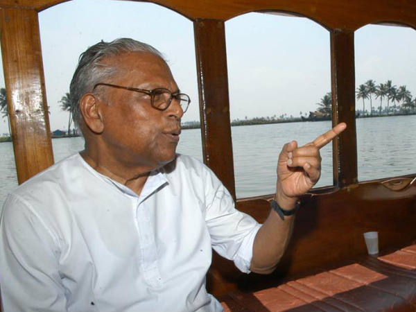 ഗുഡ് ബൈ പറഞ്ഞ്...