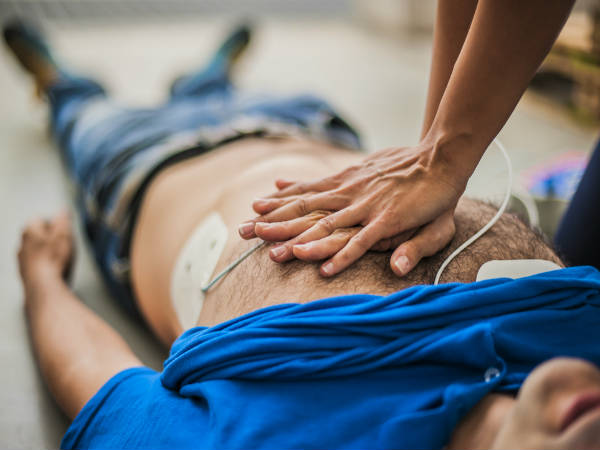  കുടുംബം തകര്‍ക്കുന്ന ചികിത്സകള്‍