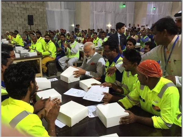  ലേബര്‍ ക്യാമ്പില്‍ 