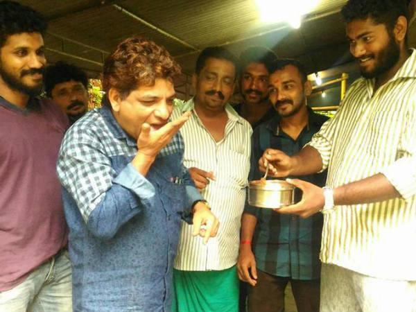 കൂട്ടത്തില്‍ പീറ്റര്‍