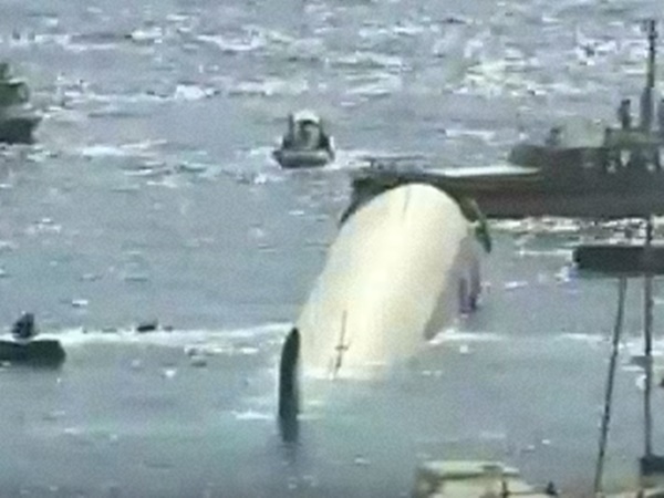 സാമ്പത്തിക പ്രതിസന്ധി മറികടക്കാന്‍