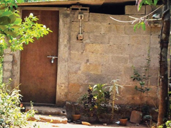 ഒറ്റമുറി വീട്ടില്‍