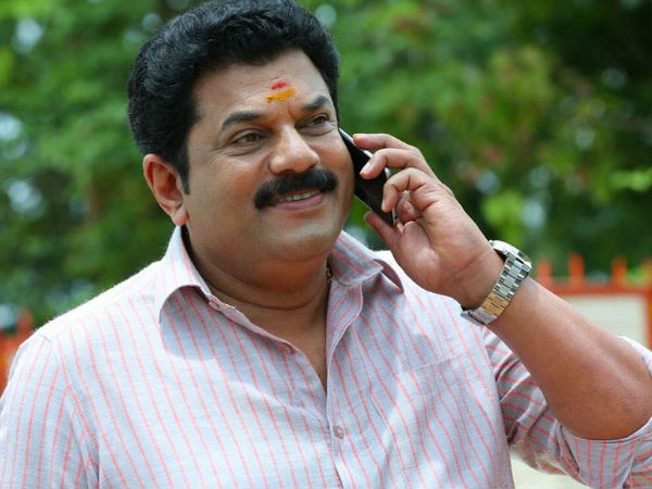 കലാകാരന്‍ കൂടിയാണ്