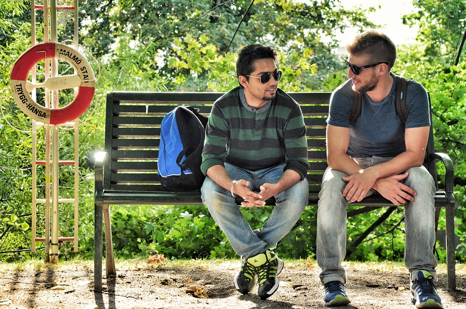 തലയാട്ടി കാണിക്കുക