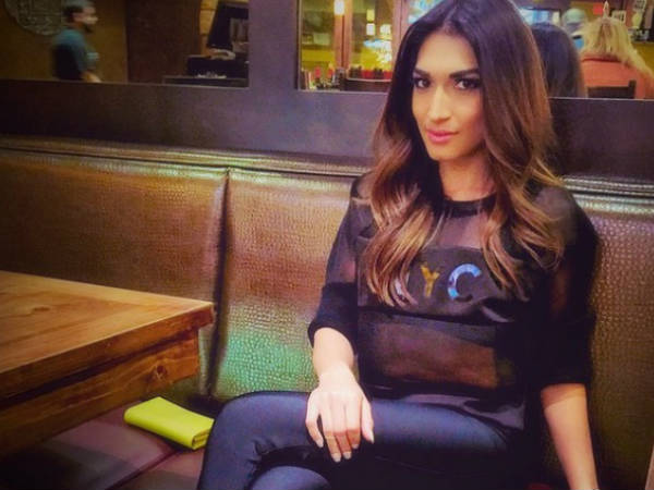 ഇന്റര്‍നെറ്റില്‍ വൈറല്‍