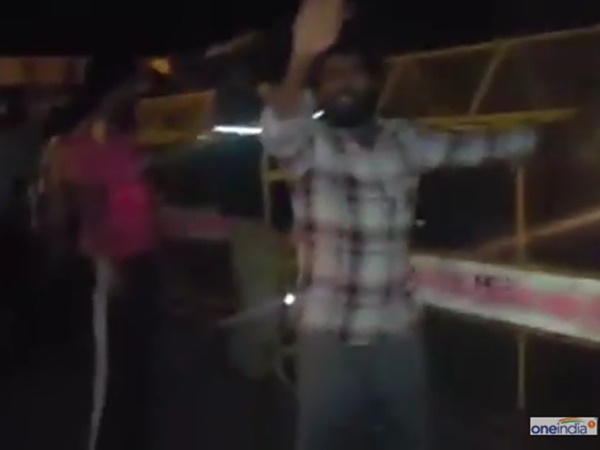 ആംബുലന്‍സ് തടഞ്ഞു