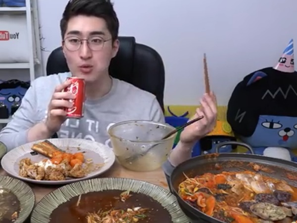 കൊറിയയില്‍ വന്‍ ഹിറ്റഅ