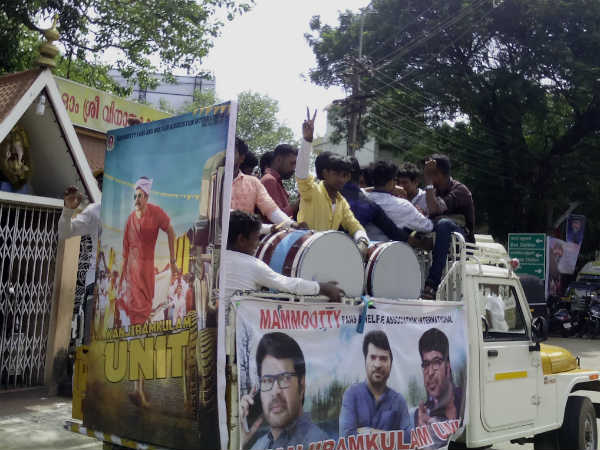 മേളം തിയ്യറ്ററില്‍ മാത്രമല്ല