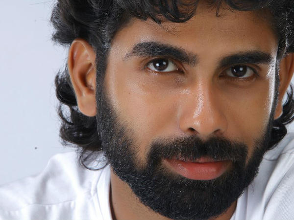 ബ്ലാക്ക് ഹെഡ്‌സ്