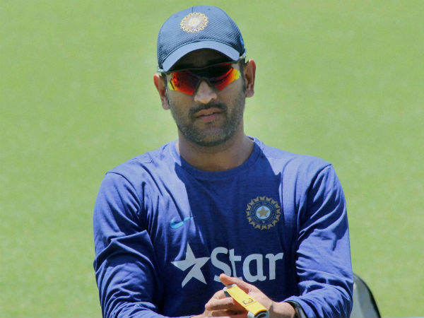 സ്ഥിരം സന്ദര്‍ശകന്‍