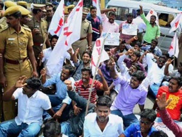  മന്ത്രിയെത്തി