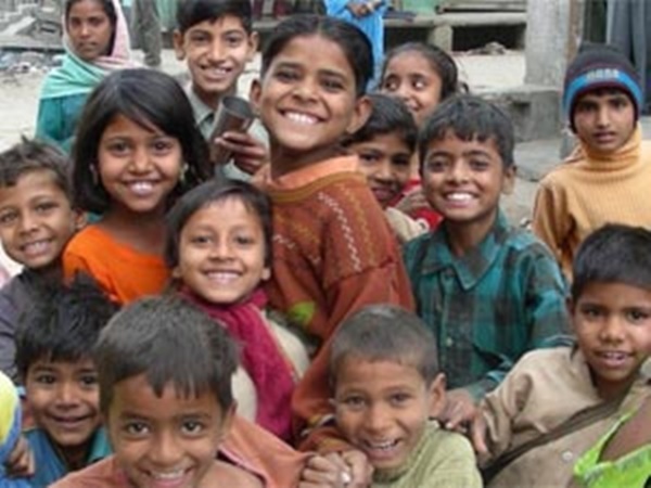 സ്‌കൂളില്‍ പോകുന്നവര്‍ തോട്ടിപ്പണിയും ചെയ്യുന്നു