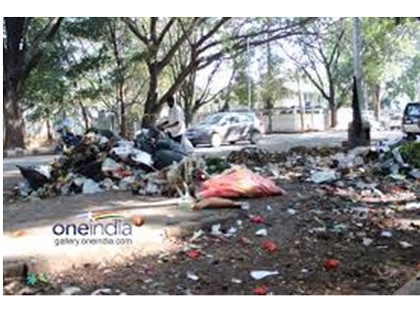 മാലിന്യക്കൂമ്പാരം