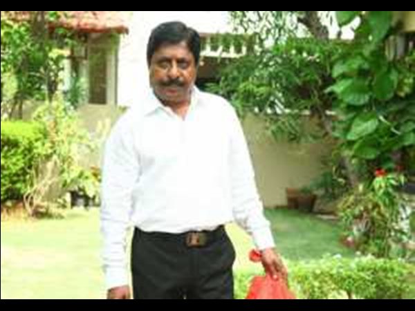 നേതാക്കള്‍ സൗഹൃദത്തില്‍