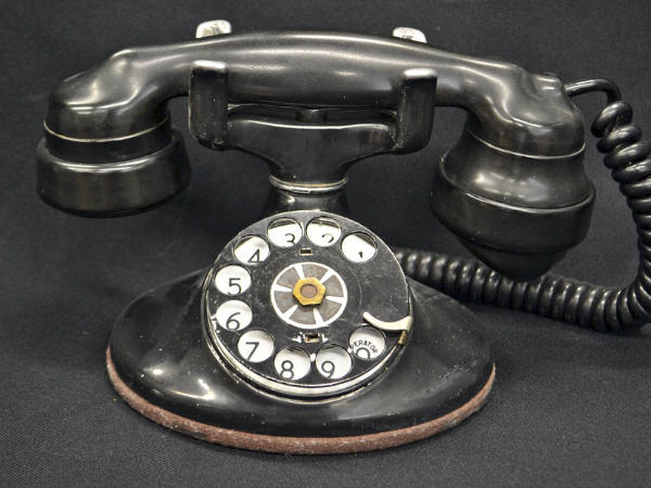  ടെലിഫോണ്‍