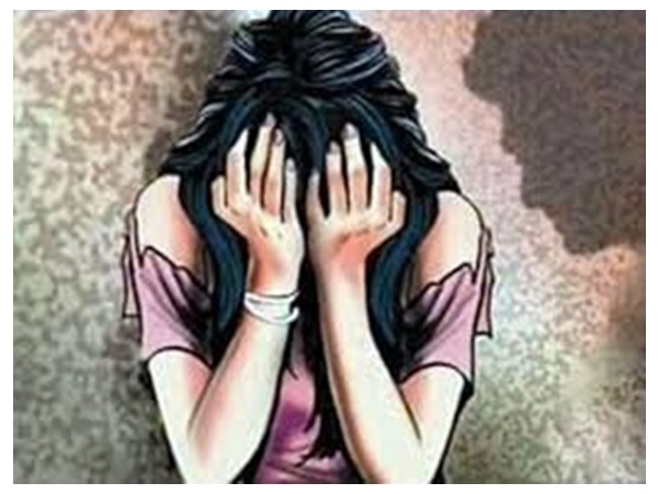 വളരെയധികം വേദനിപ്പിച്ചു വളരെയധികം വേദനിപ്പിച്ചു