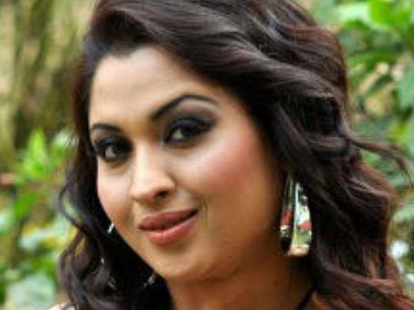  മിസ്തി മുഖര്‍ജി