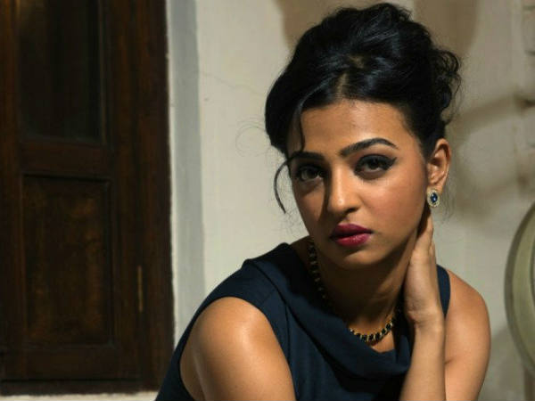 ചിരിച്ചുപോയി 