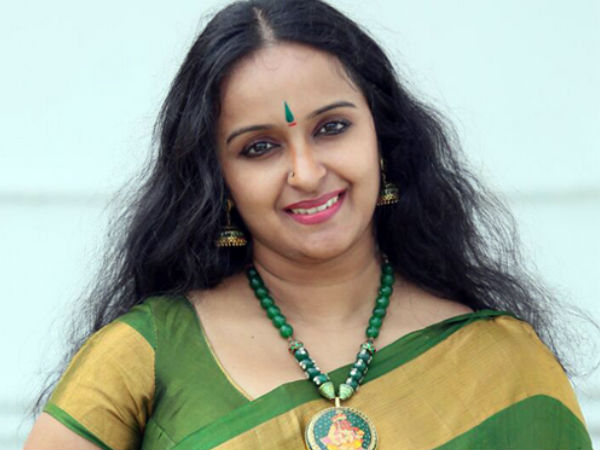 ശാലു മേനോന്‍