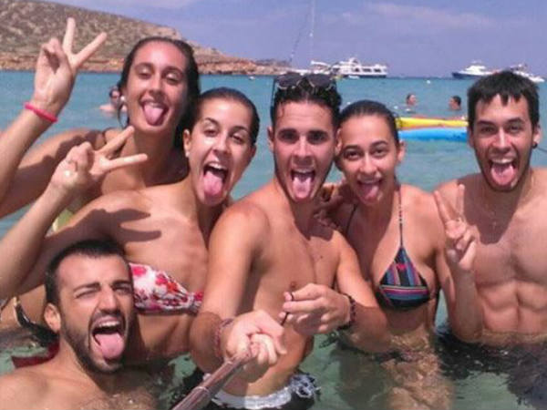 ഗ്രൂപ്പ് ഫോട്ടോ