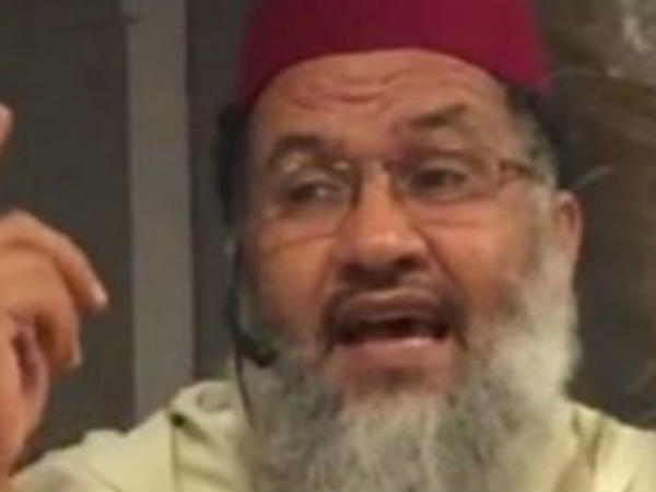 ആണ് രക്ഷപ്പെടും