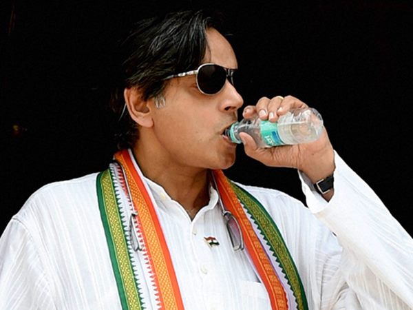 shashi-tharoor