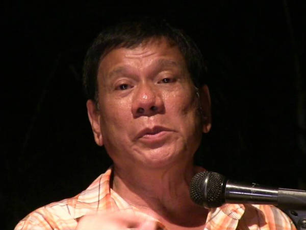 സൈനിക ബന്ധം