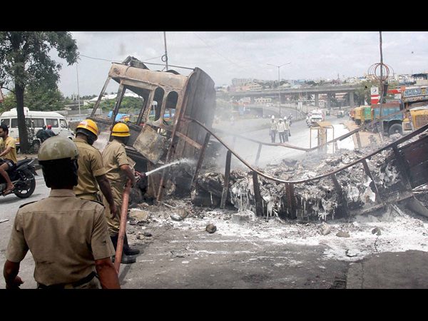 ആരൊയൊക്കെ ബാധിച്ചു 