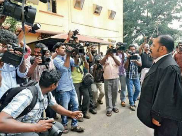 കെട്ടിച്ചമച്ച കഥ