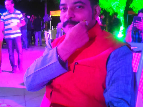 ക്രിമിനലുകള്‍ക്ക് വേണ്ടി