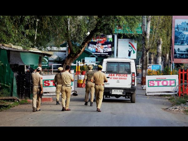 17 ജവാന്‍മാര്‍