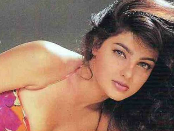 മമ്ത കുല്‍ക്കര്‍ണി