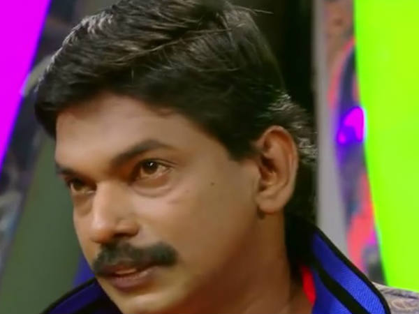 വിരൂപനായ സൂപ്പര്സ്റ്റാറോ വിരൂപനായ സൂപ്പര്സ്റ്റാറോ