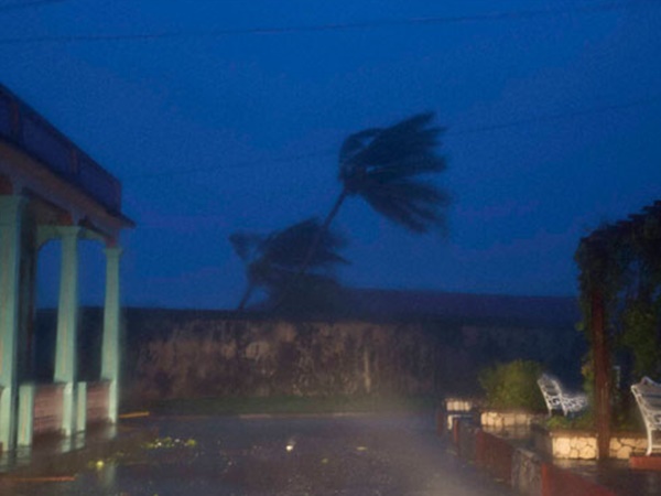 ശക്തമായ മഴ