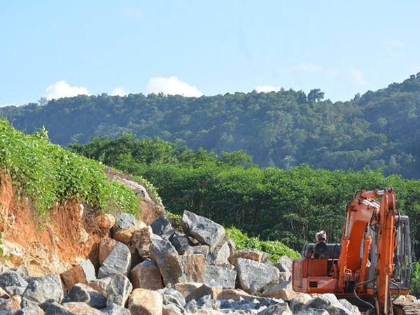 പാറമടകള്‍ പ്രവര്‍ത്തിക്കരുത്