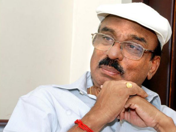 സൂപ്പര്‍ സംവിധായകന്‍