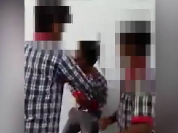  സോഷ്യല്‍ മീഡിയ