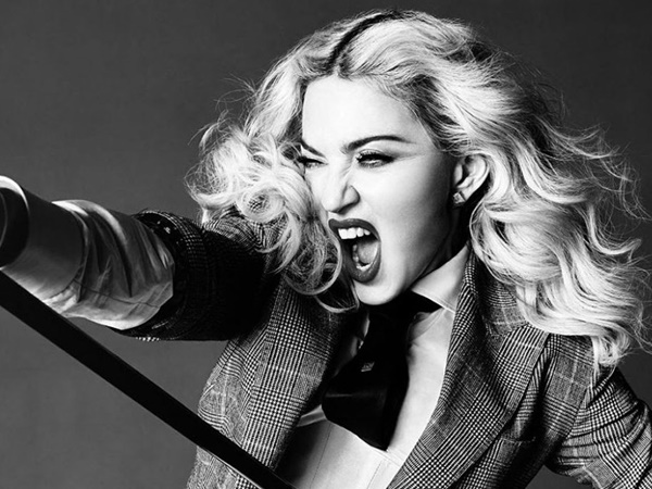 കോടിക്കോടീശ്വരി