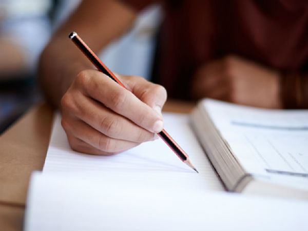  കണ്ടില്ലെന്ന് നടിച്ചു