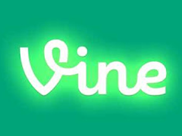 പ്രതിസന്ധിക്കു പിന്നില്‍