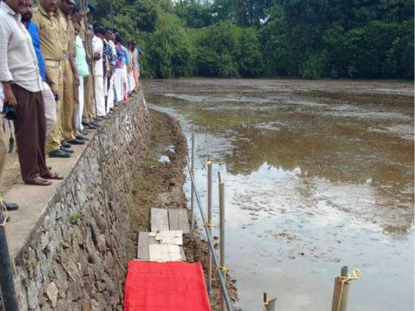 വിരിച്ചത് മുഖ്യമന്ത്രിയല്ലല്ലോ