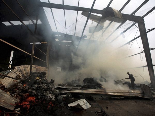 വിമതര്‍