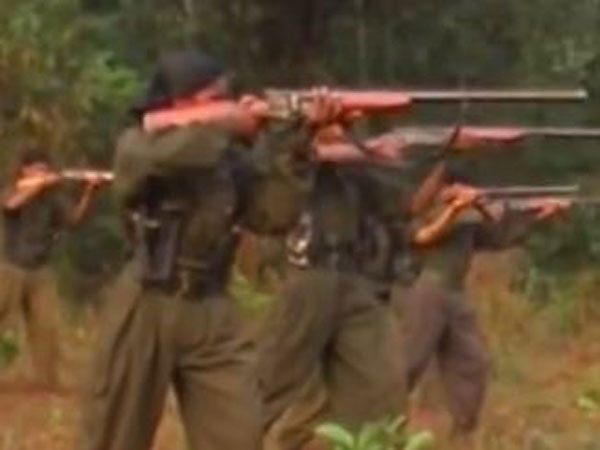 naxal-women1 naxal-women1